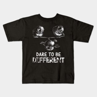 Owl dare to be different Kids T-Shirt